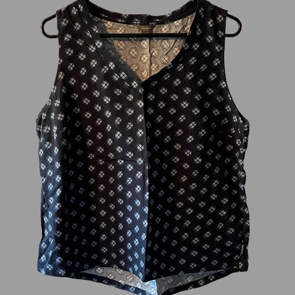 Eddie Bauer Blue and White Sleeveless Top